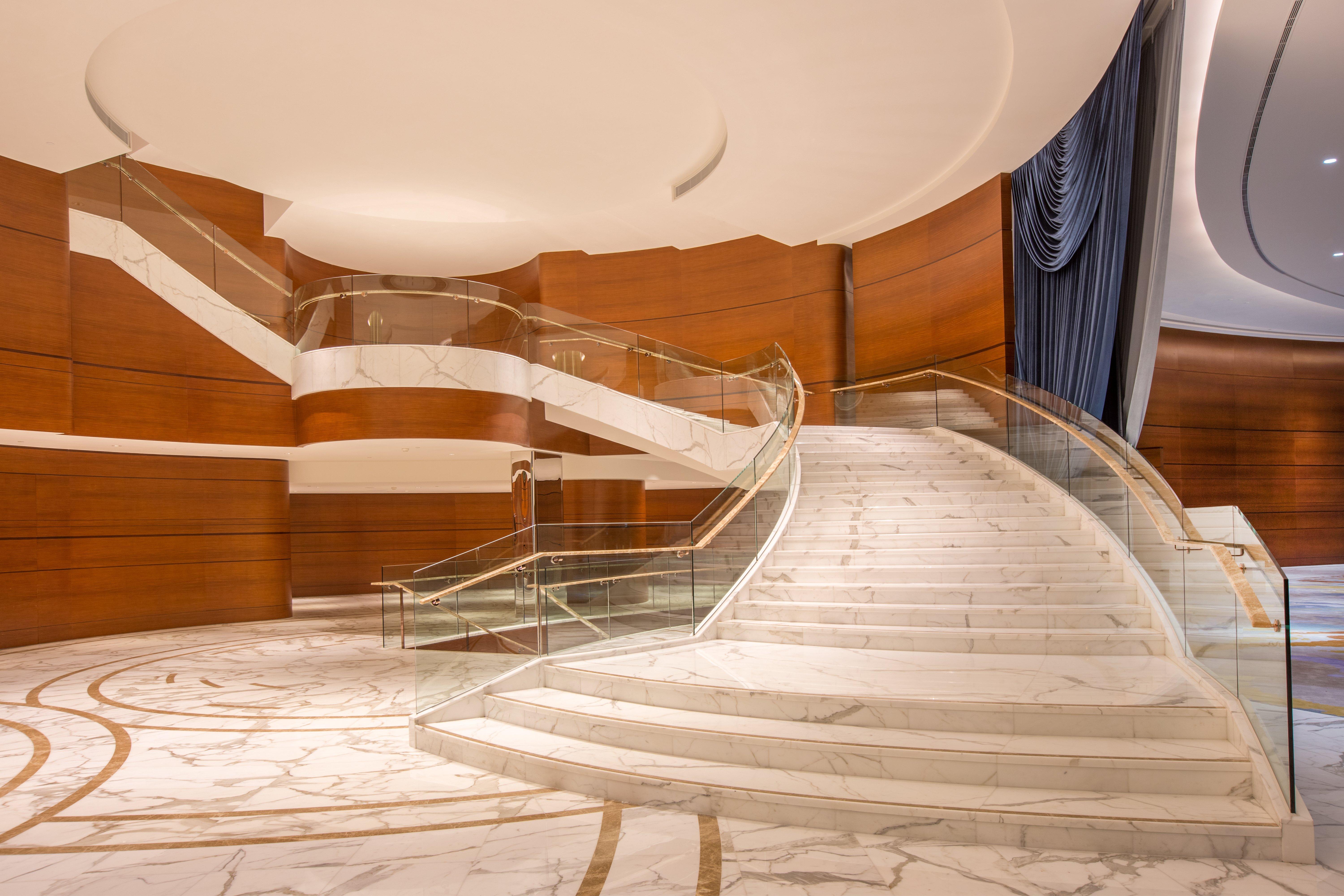 Crowne Plaza Macau, An Ihg Hotel Exterior photo The staircase of the main hall